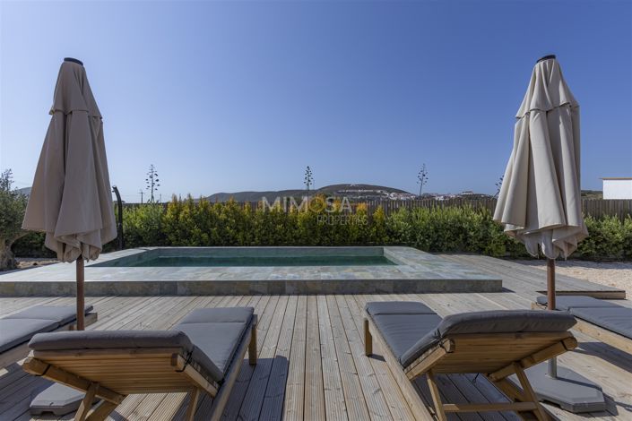 Image No.12-5 Bed House for sale