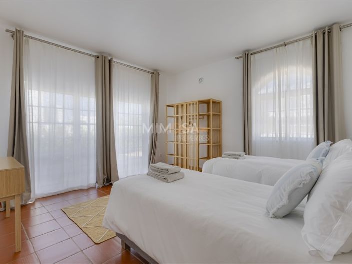 Image No.19-5 Bed House for sale