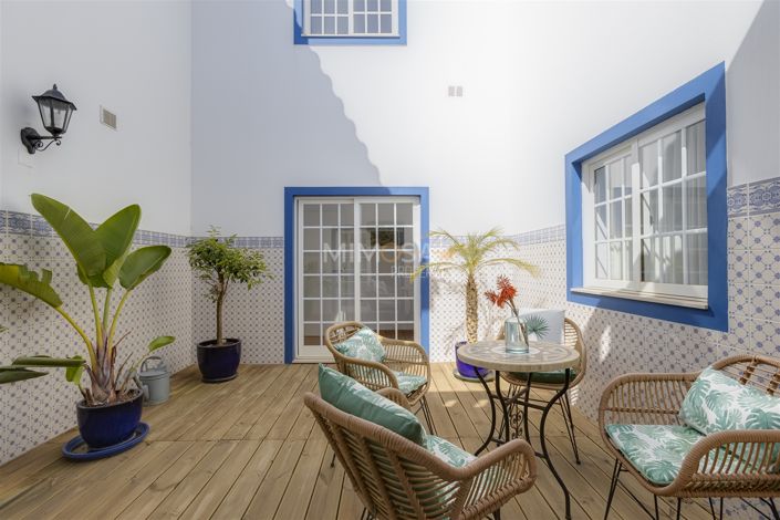 Image No.19-5 Bed House for sale