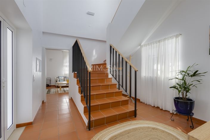 Image No.20-5 Bed House for sale