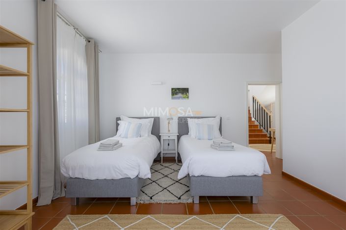 Image No.22-5 Bed House for sale