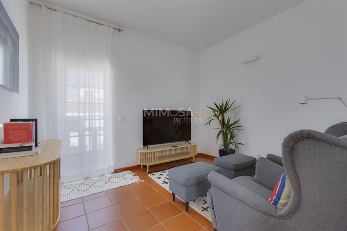 Image No.9-5 Bed House for sale