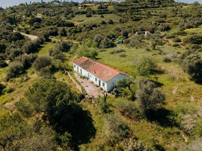 Image No.16-4 Bed Farmhouse for sale
