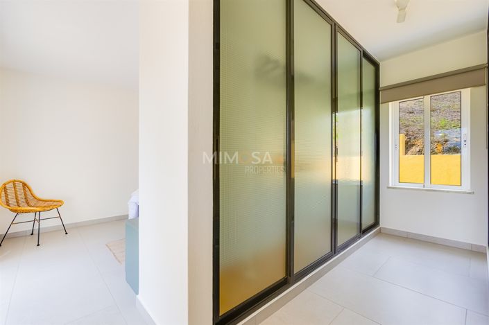 Image No.13-2 Bed House for sale