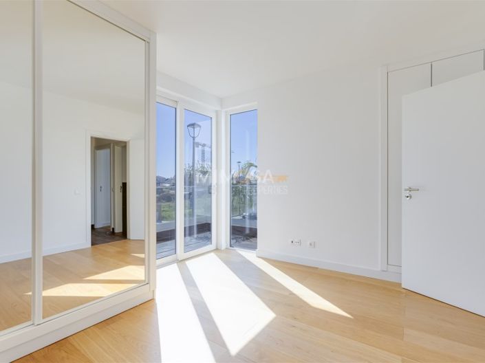 Image No.22-3 Bed House for sale