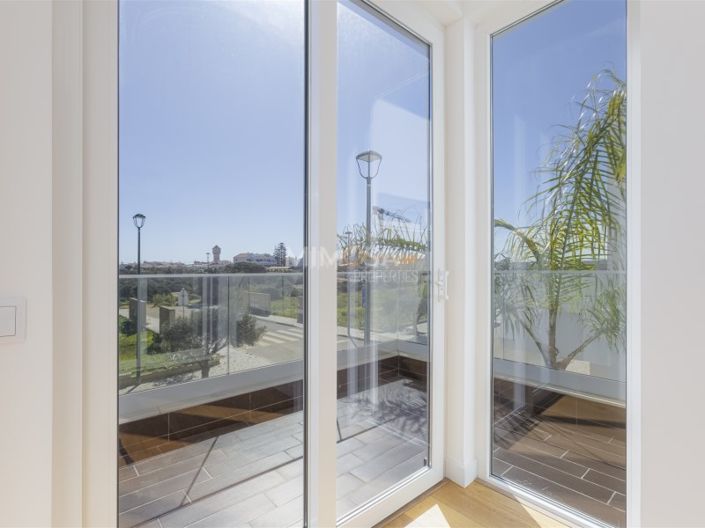 Image No.23-3 Bed House for sale