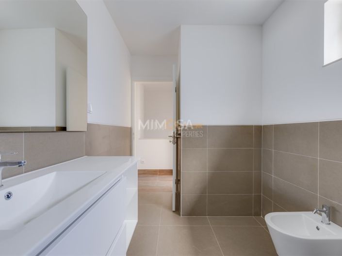 Image No.27-3 Bed House for sale