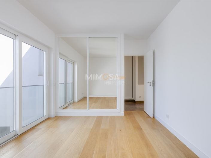 Image No.29-3 Bed House for sale