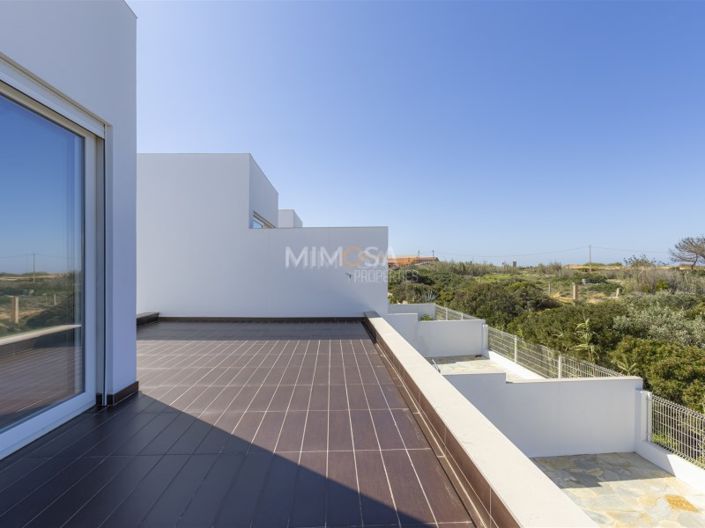 Image No.34-3 Bed House for sale