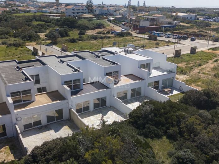 Image No.40-3 Bed House for sale