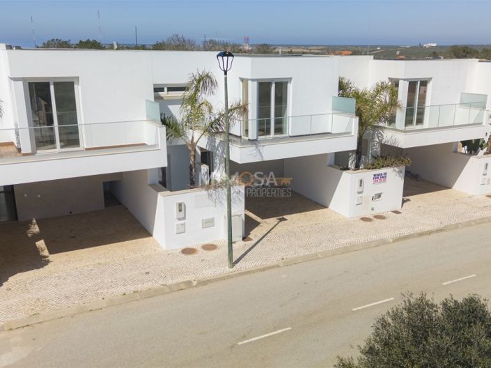 Image No.43-3 Bed House for sale
