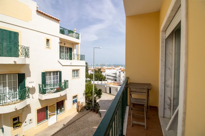 Image No.11-2 Bed Flat for sale