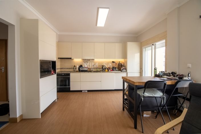 Image No.3-2 Bed Flat for sale