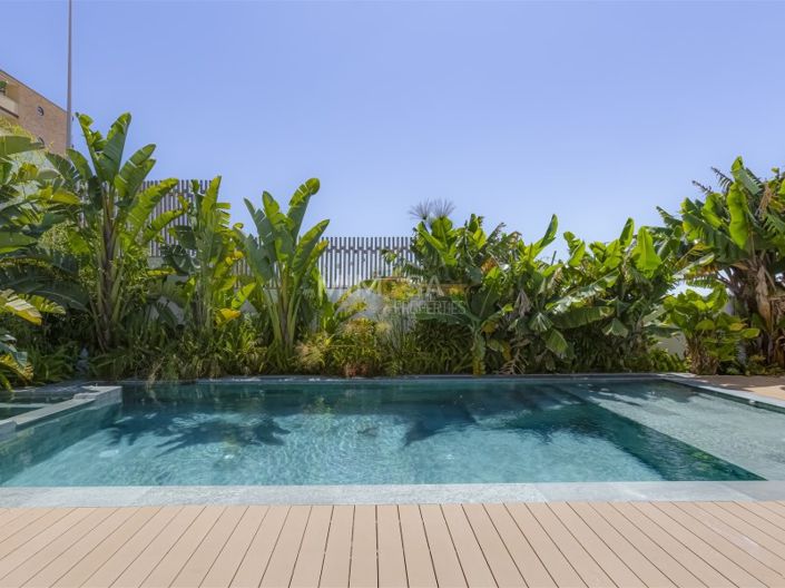 Image No.6-4 Bed House for sale