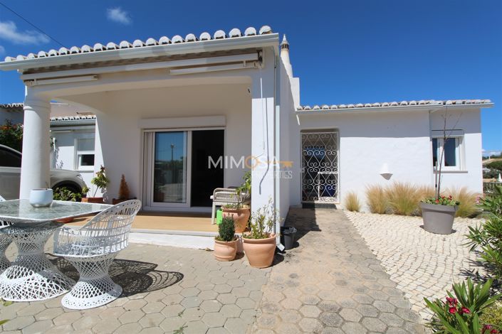 Image No.1-3 Bed Property for sale