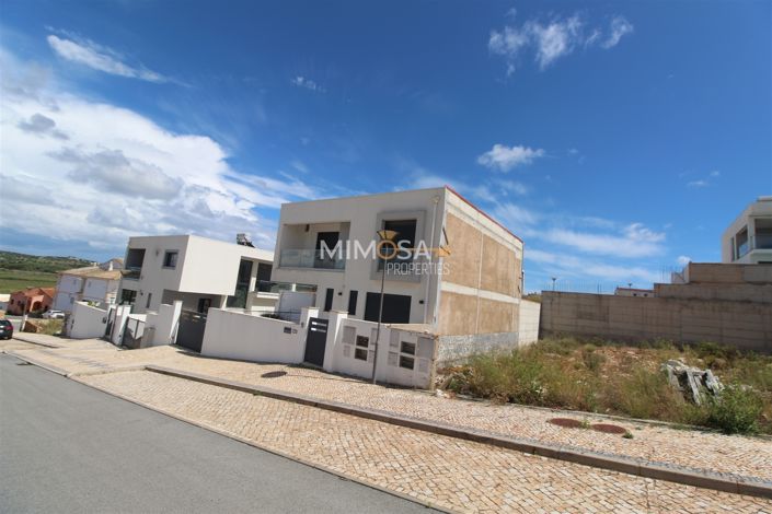 Image No.5-Propriété à vendre à Lagos