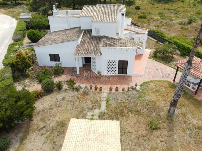 Image No.18-6 Bed House for sale