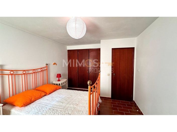 Image No.5-6 Bed House for sale