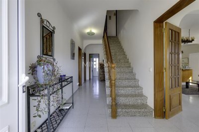 Hall Entrada