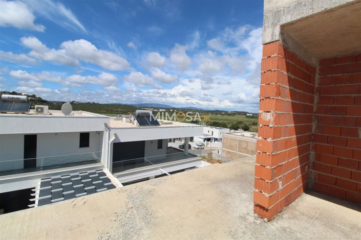 Image No.6-4 Bed Property for sale