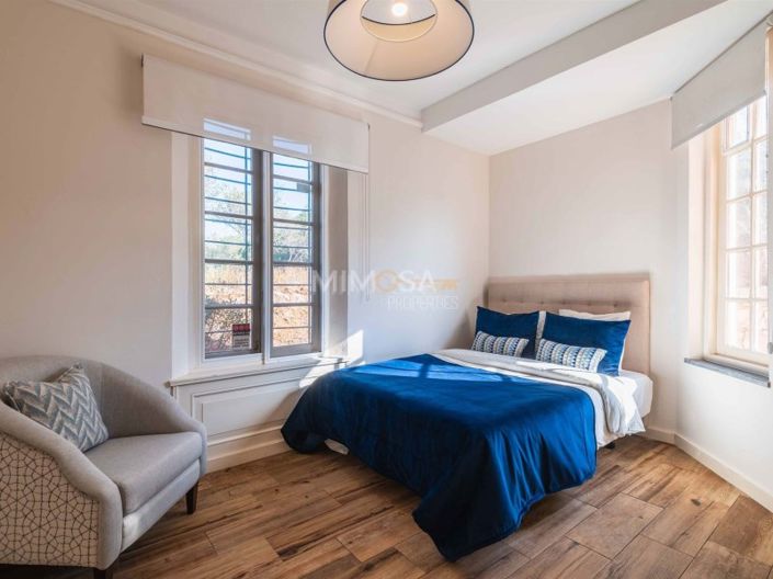 Image No.13-5 Bed House for sale