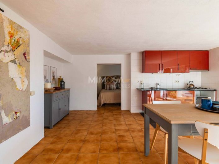 Image No.16-5 Bed House for sale