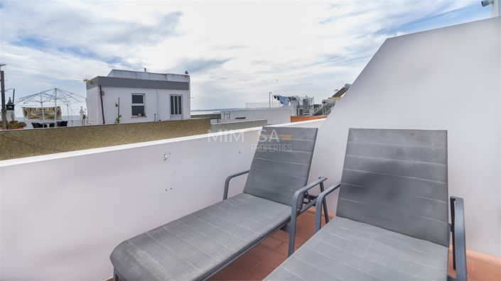 Image No.17-7 Bed House for sale