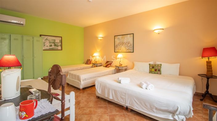 Image No.18-7 Bed House for sale