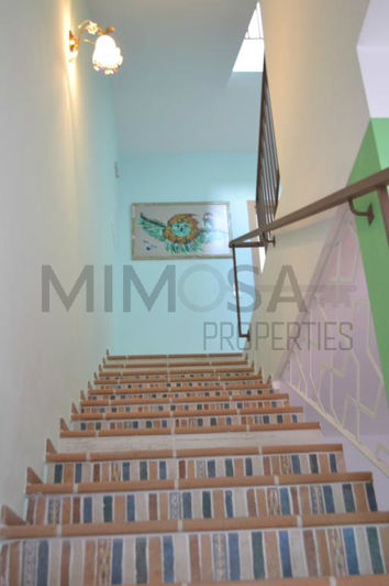 Image No.19-7 Bed House for sale