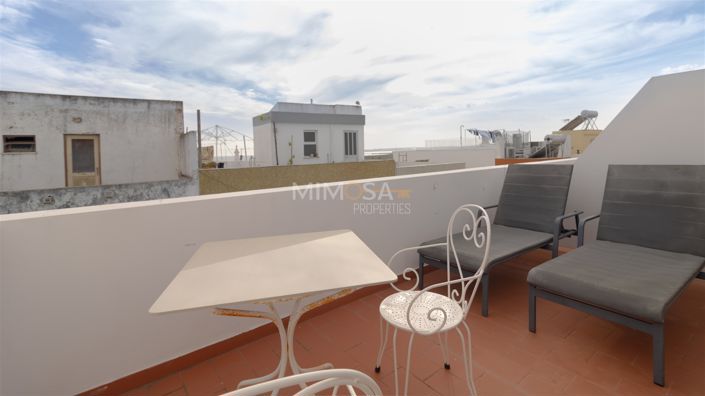 Image No.23-7 Bed House for sale