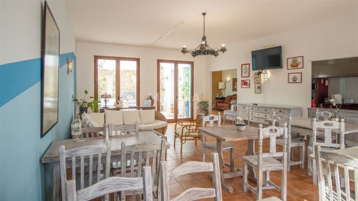 Image No.5-7 Bed House for sale