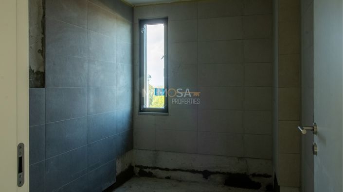 Image No.12-2 Bed Flat for sale