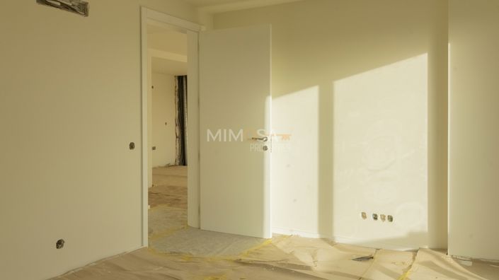 Image No.8-2 Bed Flat for sale