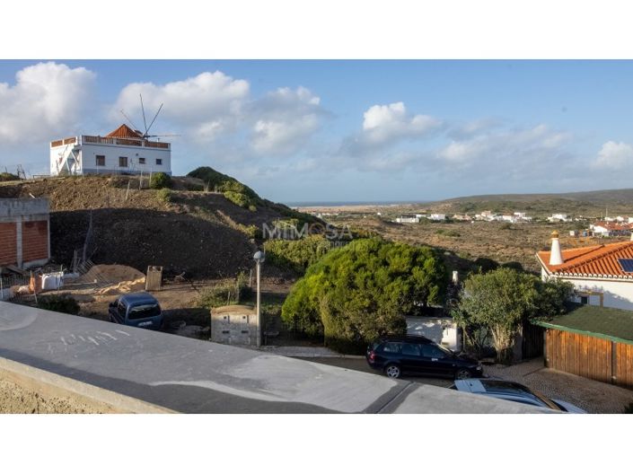 Image No.18-2 Bed House for sale