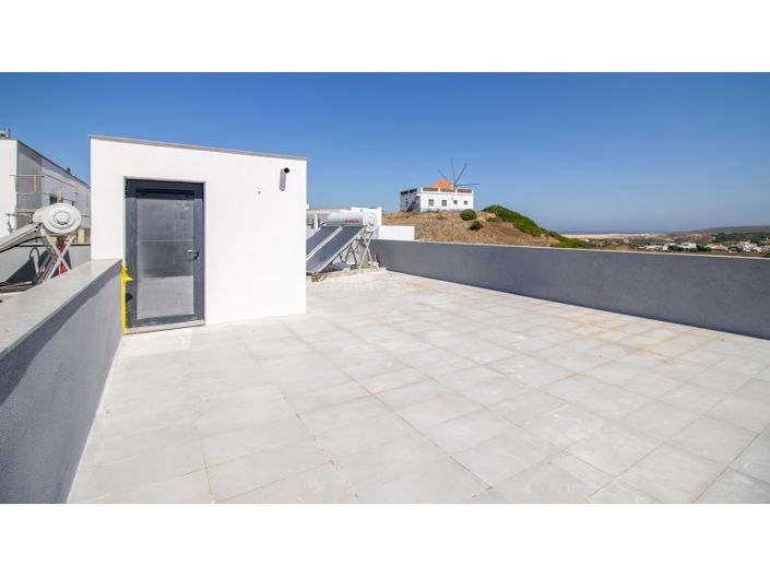 Image No.2-2 Bed House for sale