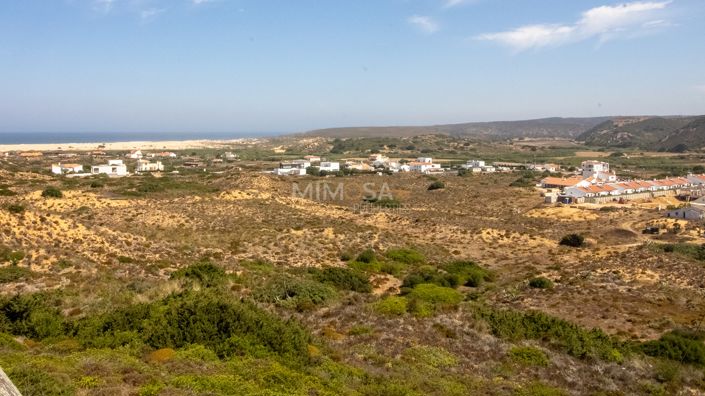 Image No.9-3 Bed Property for sale