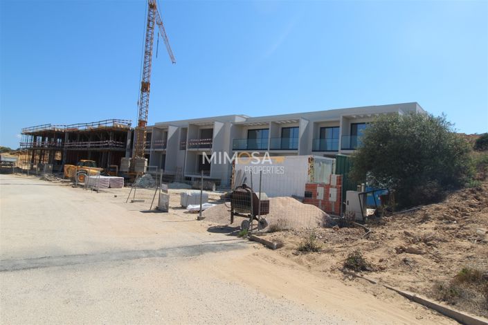 Image No.10-4 Bed Flat for sale