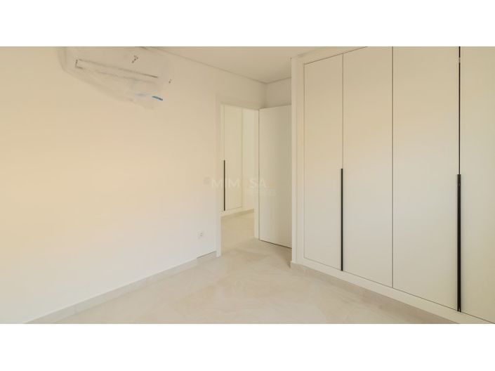 Image No.36-3 Bed Apartment for sale