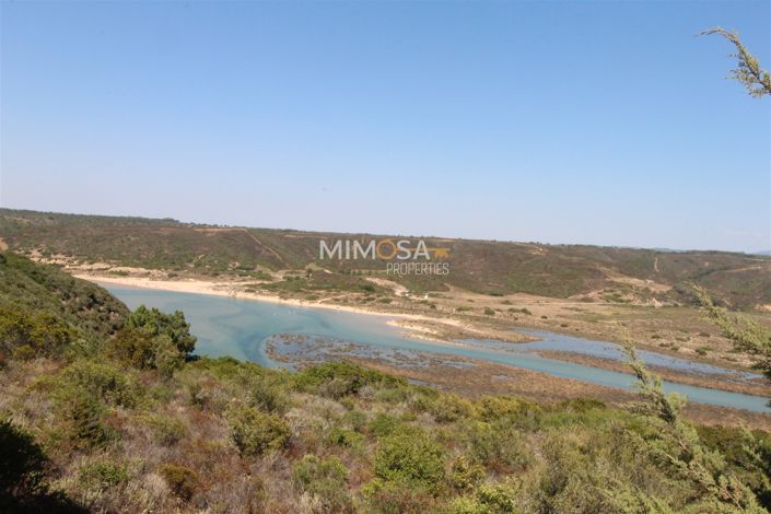 Image No.11-3 Bed Flat for sale