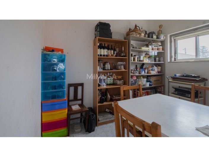 Image No.10-3 Bed House for sale