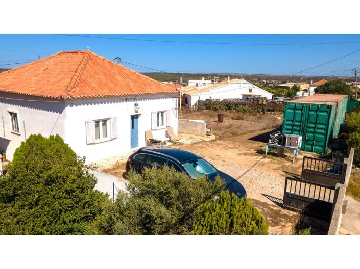 Image No.2-3 Bed House for sale