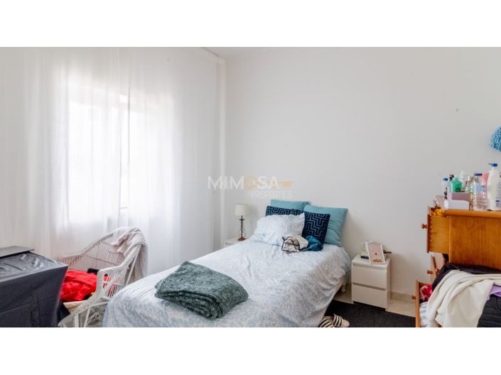 Image No.5-3 Bed House for sale