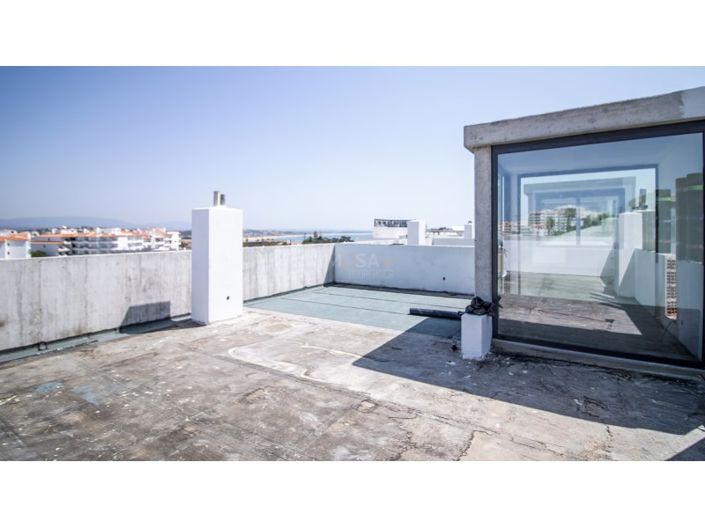 Image No.12-2 Bed Apartment for sale