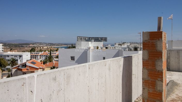 Image No.12-3 Bed Flat for sale