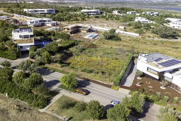 Image No.5-4 Bed Property for sale