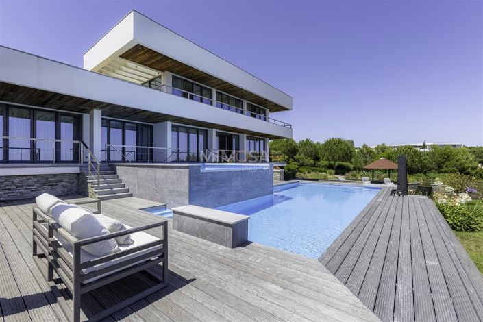 Image No.13-4 Bed House for sale