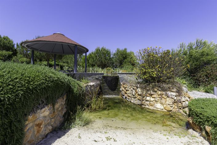 Image No.15-4 Bed House for sale