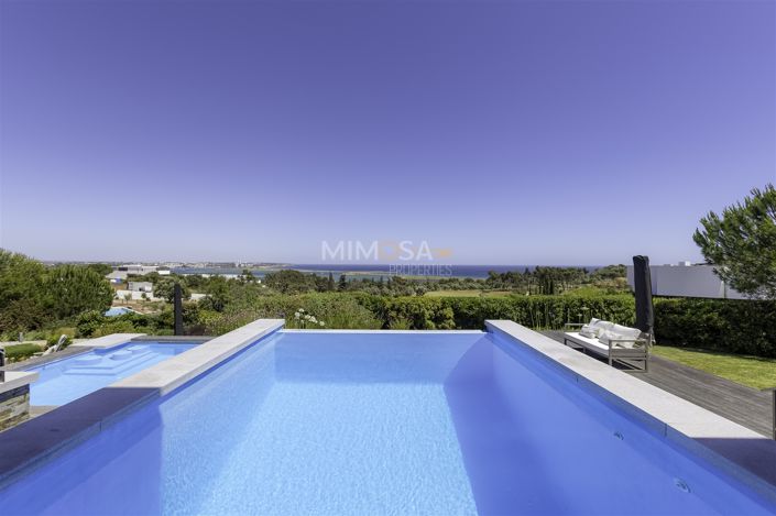 Image No.17-4 Bed House for sale