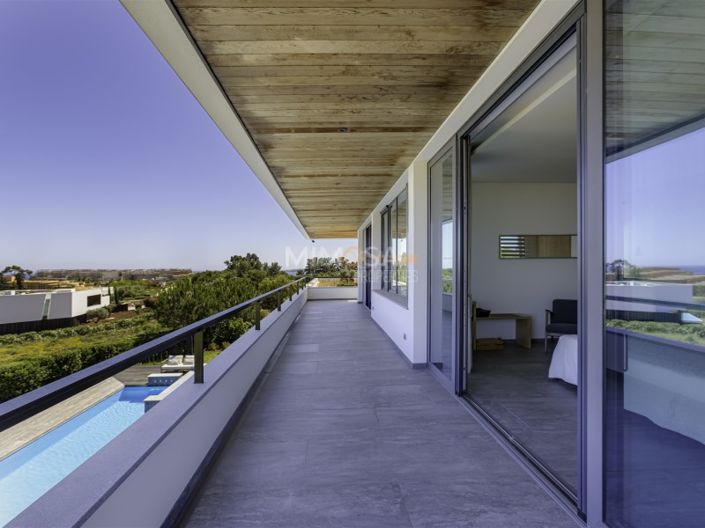Image No.26-4 Bed House for sale