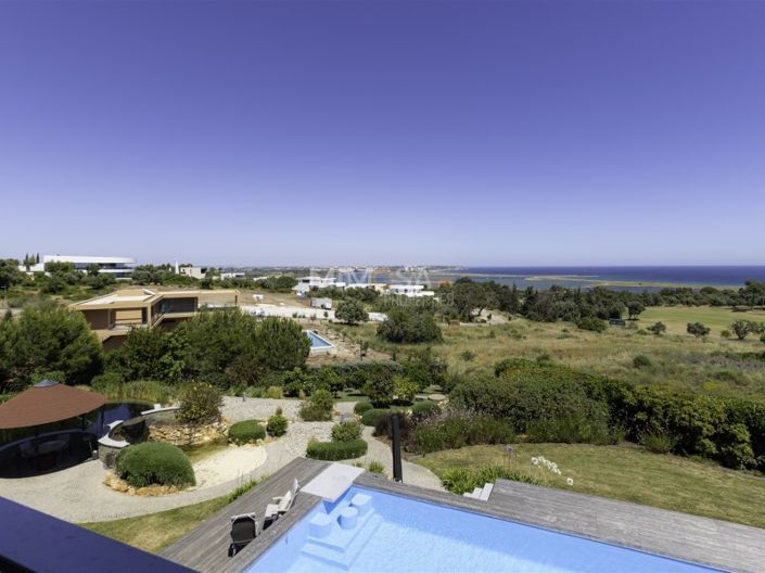 Image No.27-4 Bed House for sale